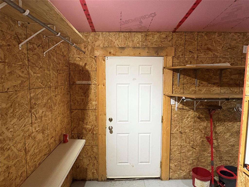 












32 Burlighton Beach Road

,
Shoal Lake,




Manitoba
R0J1Z0

