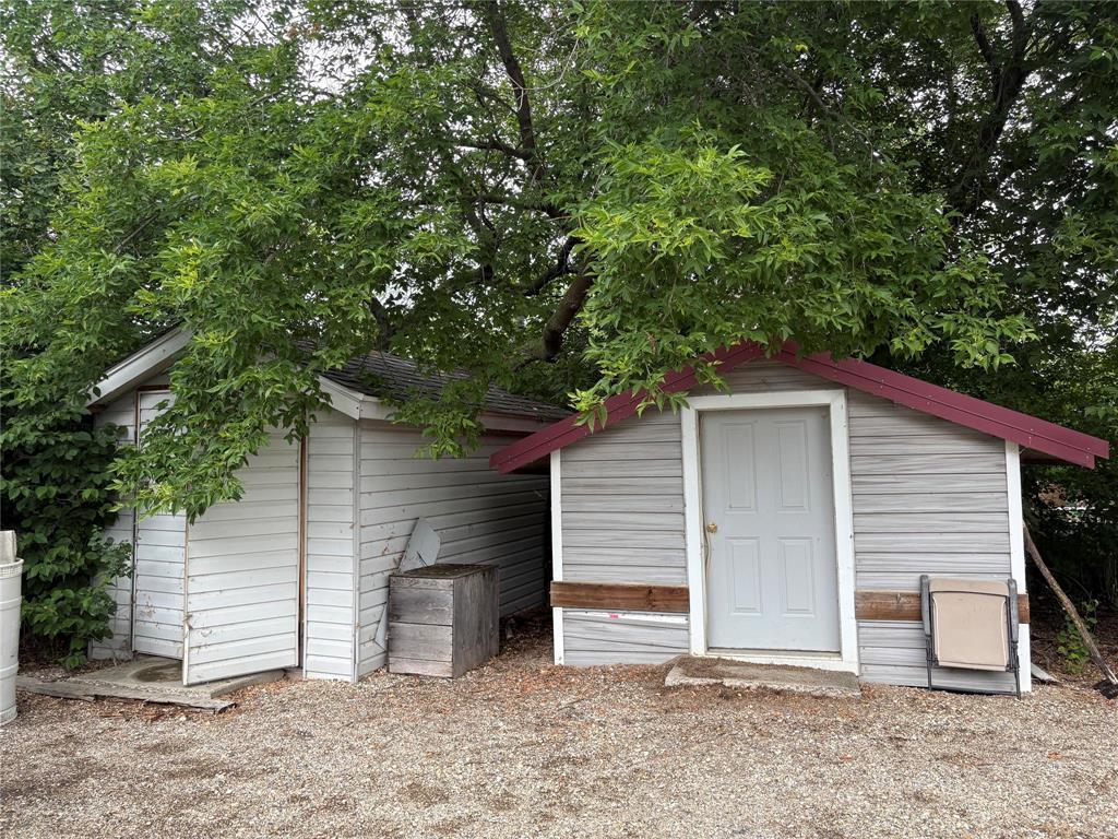 












32 Burlighton Beach Road

,
Shoal Lake,




Manitoba
R0J1Z0

