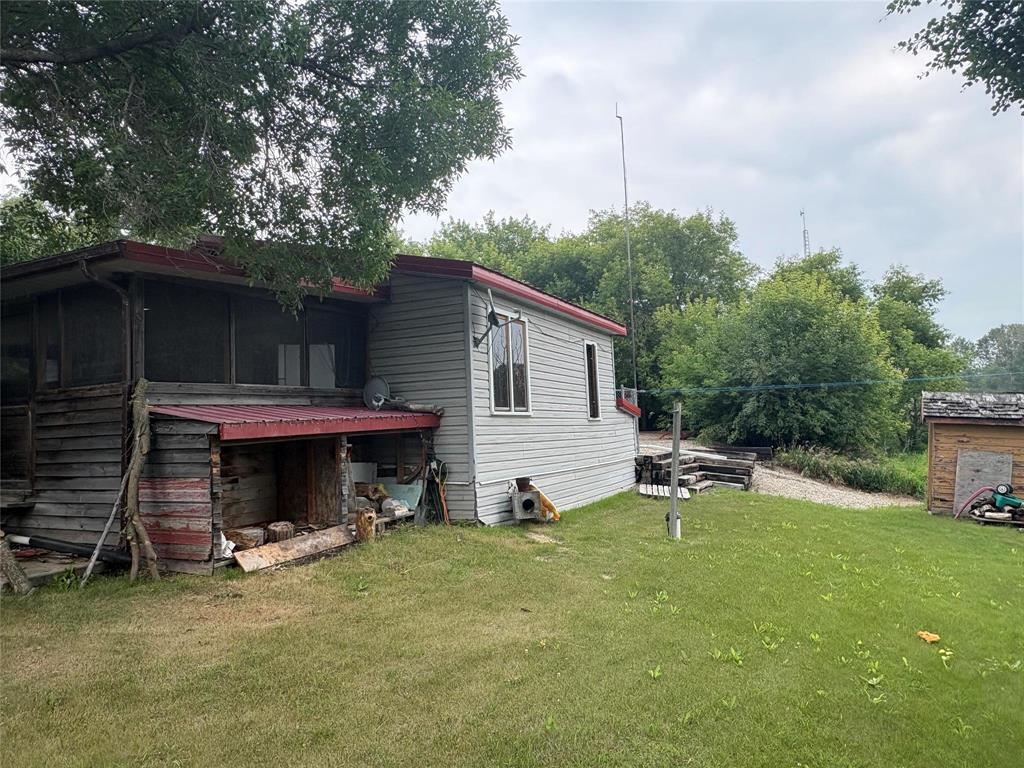 












32 Burlighton Beach Road

,
Shoal Lake,




Manitoba
R0J1Z0

