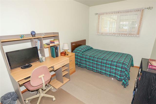 









142


Parkville

DR,
Winnipeg,




MB
R2M 2J1

