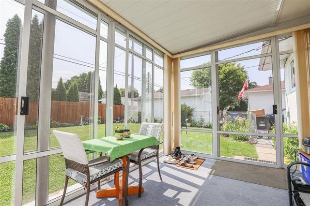 









142


Parkville

DR,
Winnipeg,




MB
R2M 2J1

