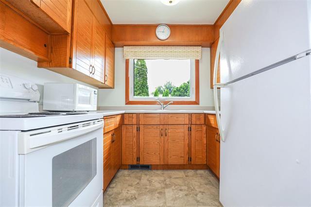 









142


Parkville

DR,
Winnipeg,




MB
R2M 2J1


