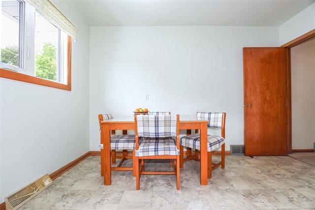 









142


Parkville

DR,
Winnipeg,




MB
R2M 2J1

