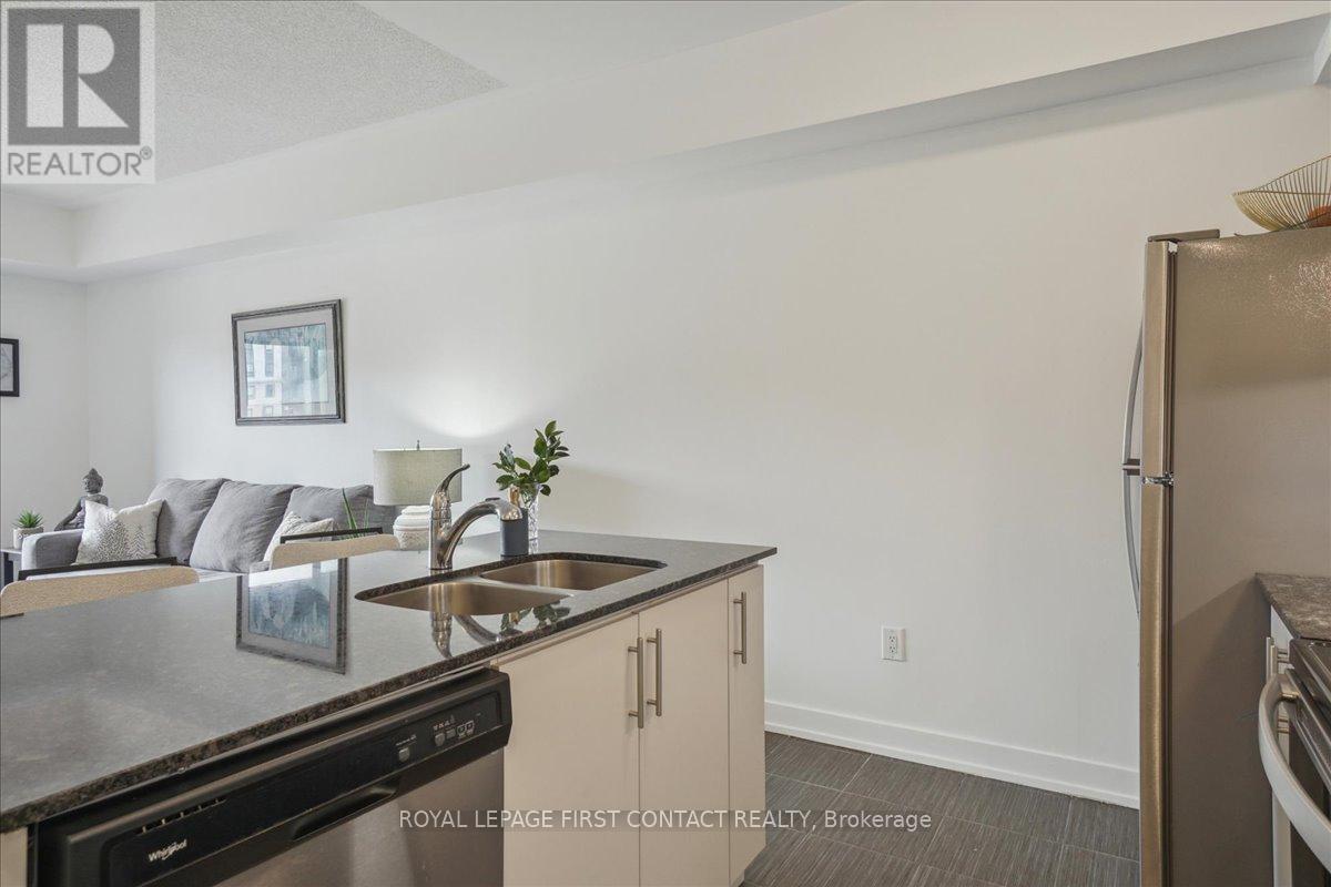 












213 - 4 SPICE WAY

,
Barrie,




Ontario
L9J0M2

