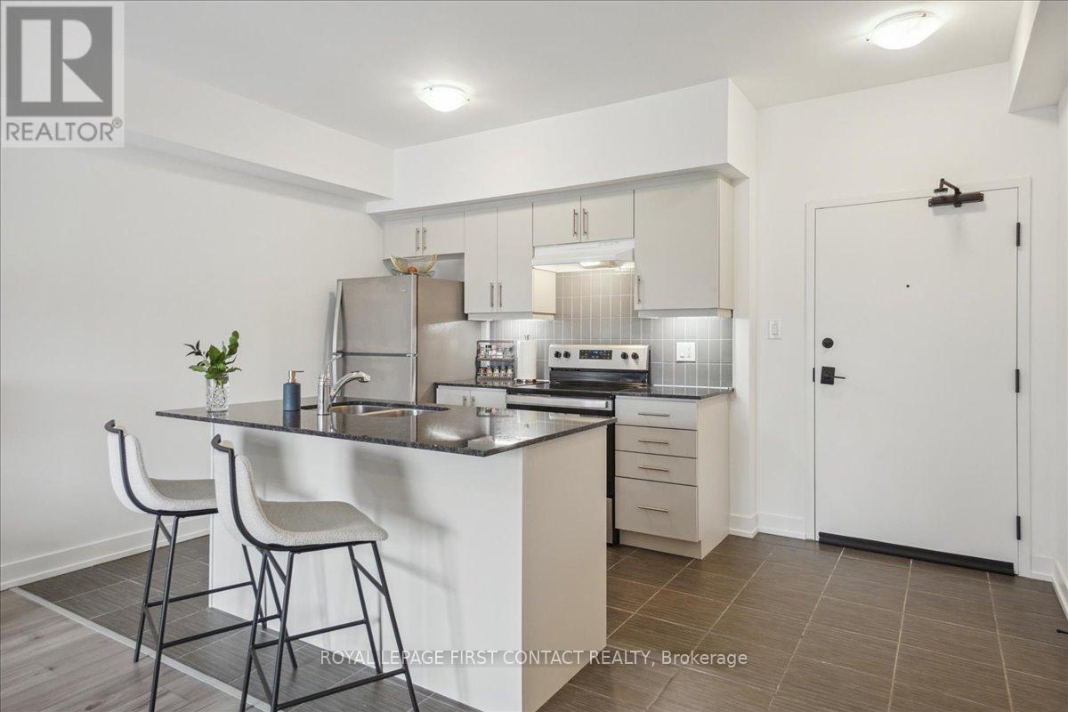 












213 - 4 SPICE WAY

,
Barrie,




Ontario
L9J0M2

