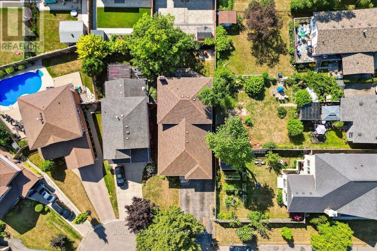 












6 GRANDVIEW AVENUE

,
Hamilton,




Ontario
L8E5A5

