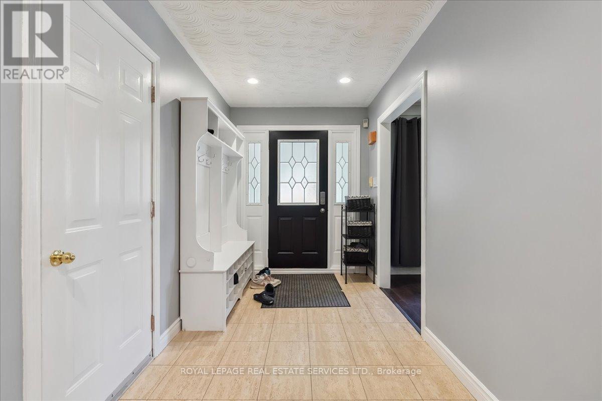












6 GRANDVIEW AVENUE

,
Hamilton,




Ontario
L8E5A5

