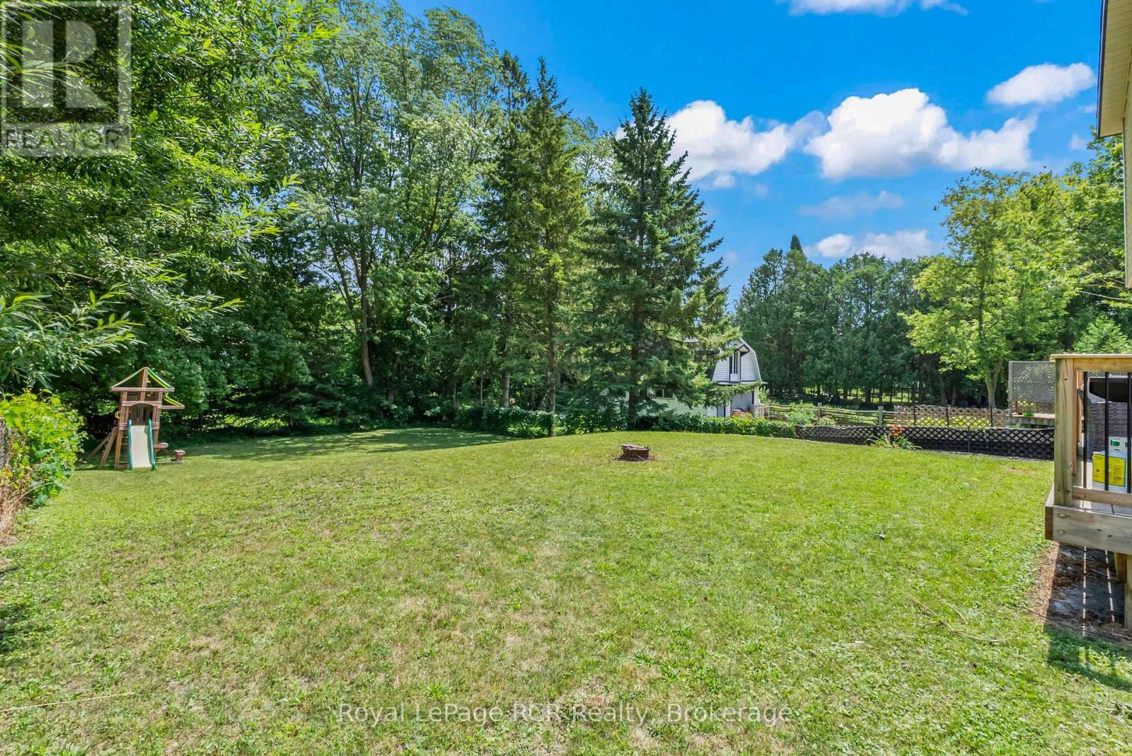 












343 10TH AVENUE

,
Hanover,




Ontario
N4N2N4

