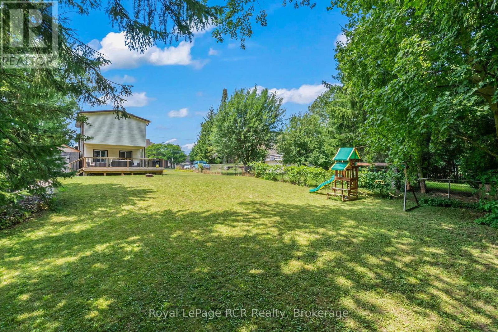 












343 10TH AVENUE

,
Hanover,




Ontario
N4N2N4

