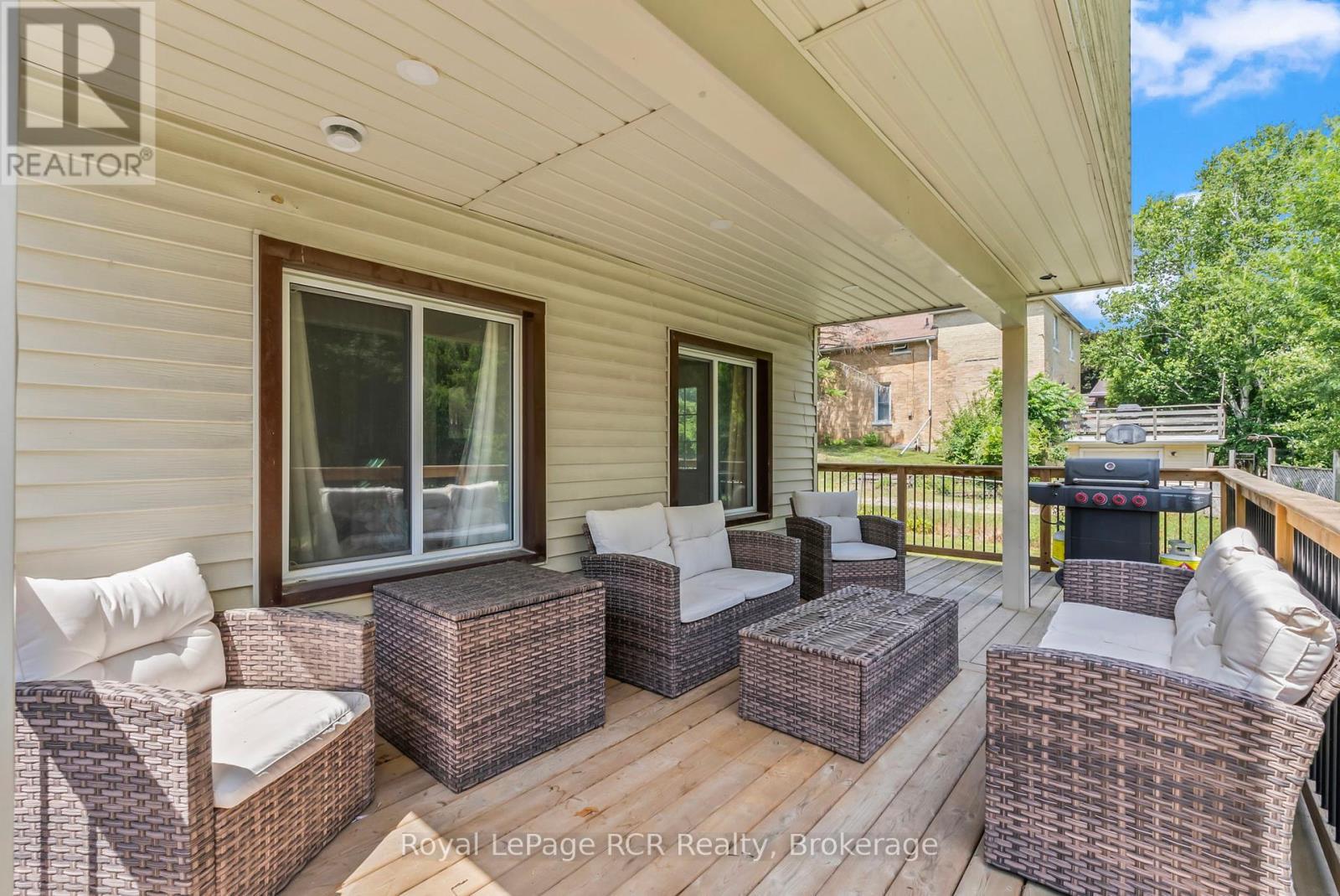 












343 10TH AVENUE

,
Hanover,




Ontario
N4N2N4

