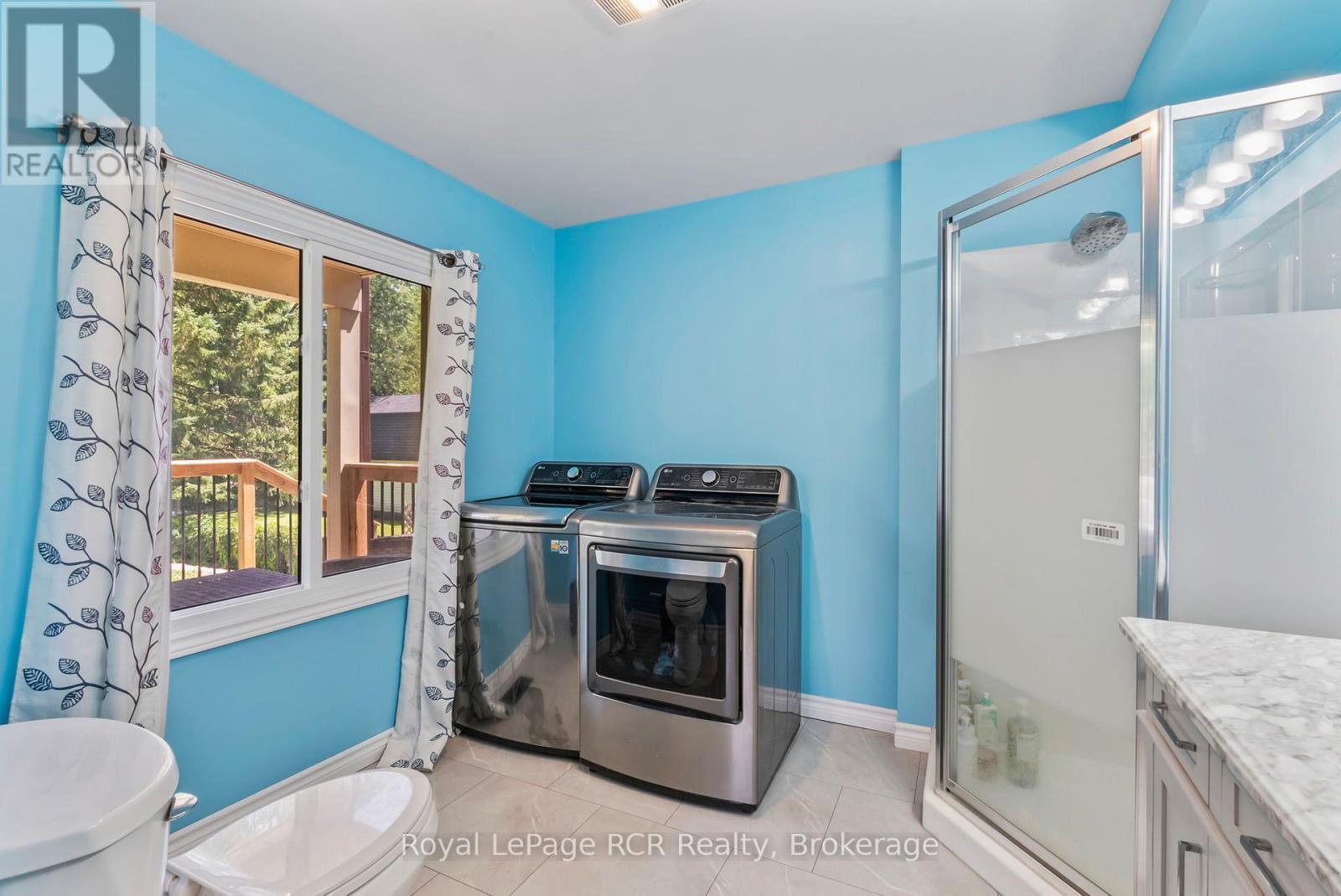 












343 10TH AVENUE

,
Hanover,




Ontario
N4N2N4

