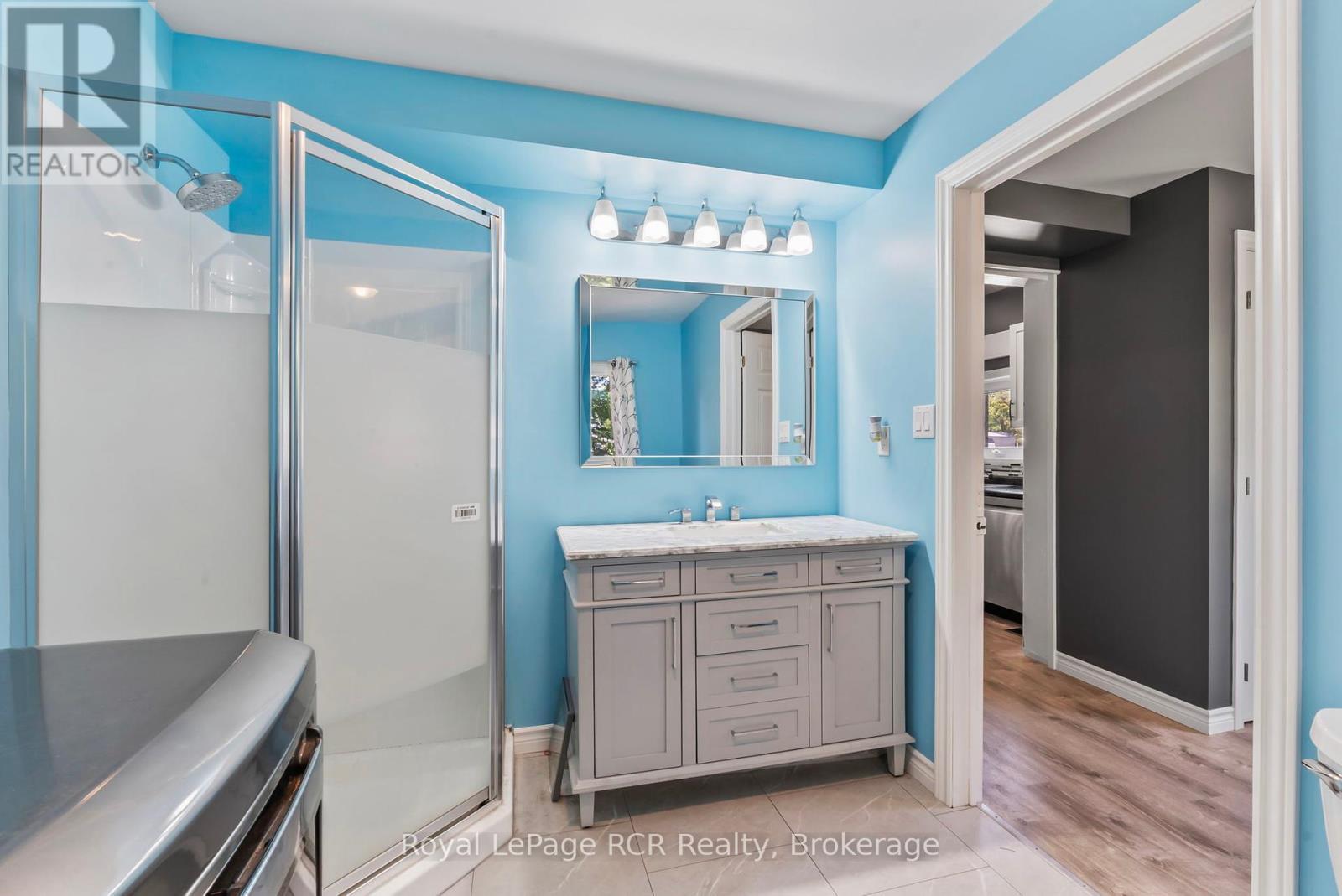 












343 10TH AVENUE

,
Hanover,




Ontario
N4N2N4

