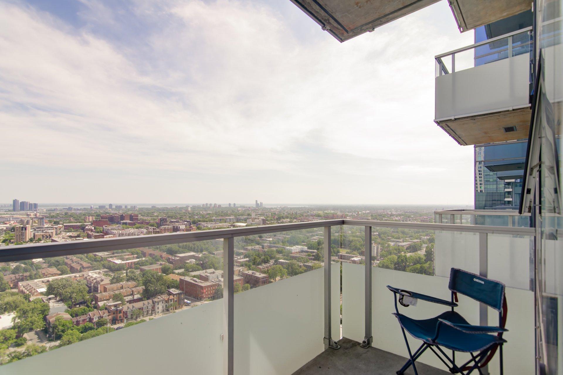 









1450


Boul. René-Lévesque O.

, 2409,
Montréal (Ville-Marie),




QC
H3G0E1

