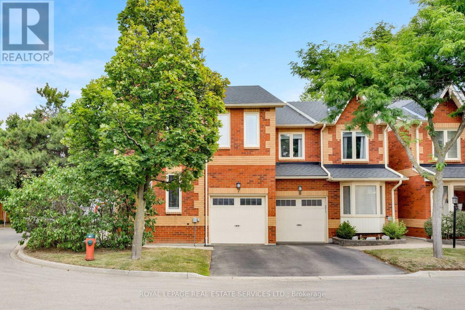 












7 - 2006 GLENADA CRESCENT

,
Oakville,




Ontario
L6H5R9

