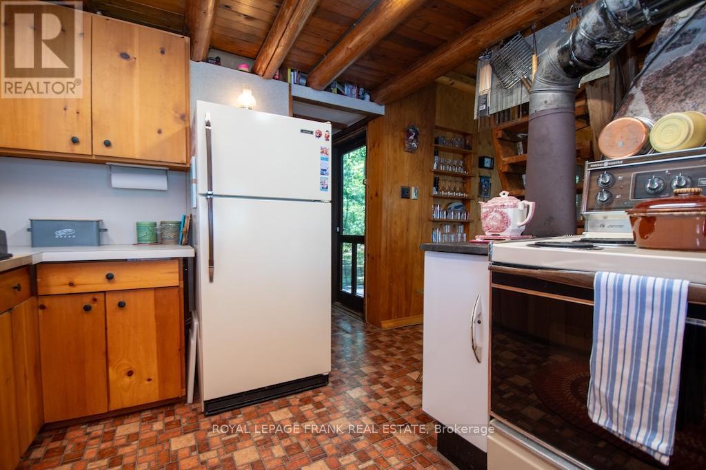 












144/149 ISLAND 22 KASSHABOG LAKE

,
Havelock-Belmont-Methuen,




Ontario
K0L2H0

