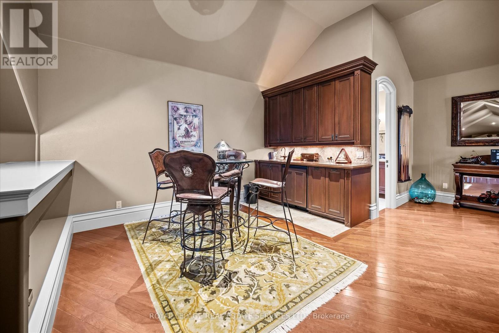 












10090 PINEVIEW TRAIL

,
Milton,




Ontario
L0P1B0

