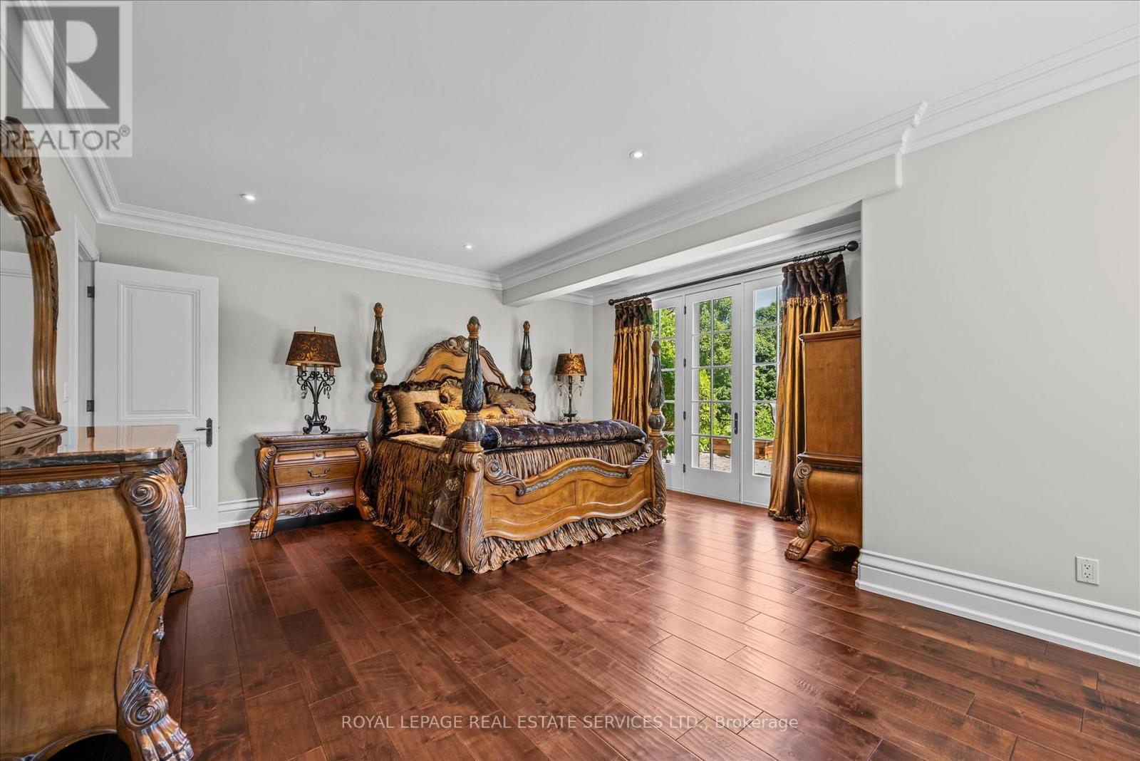 












10090 PINEVIEW TRAIL

,
Milton,




Ontario
L0P1B0

