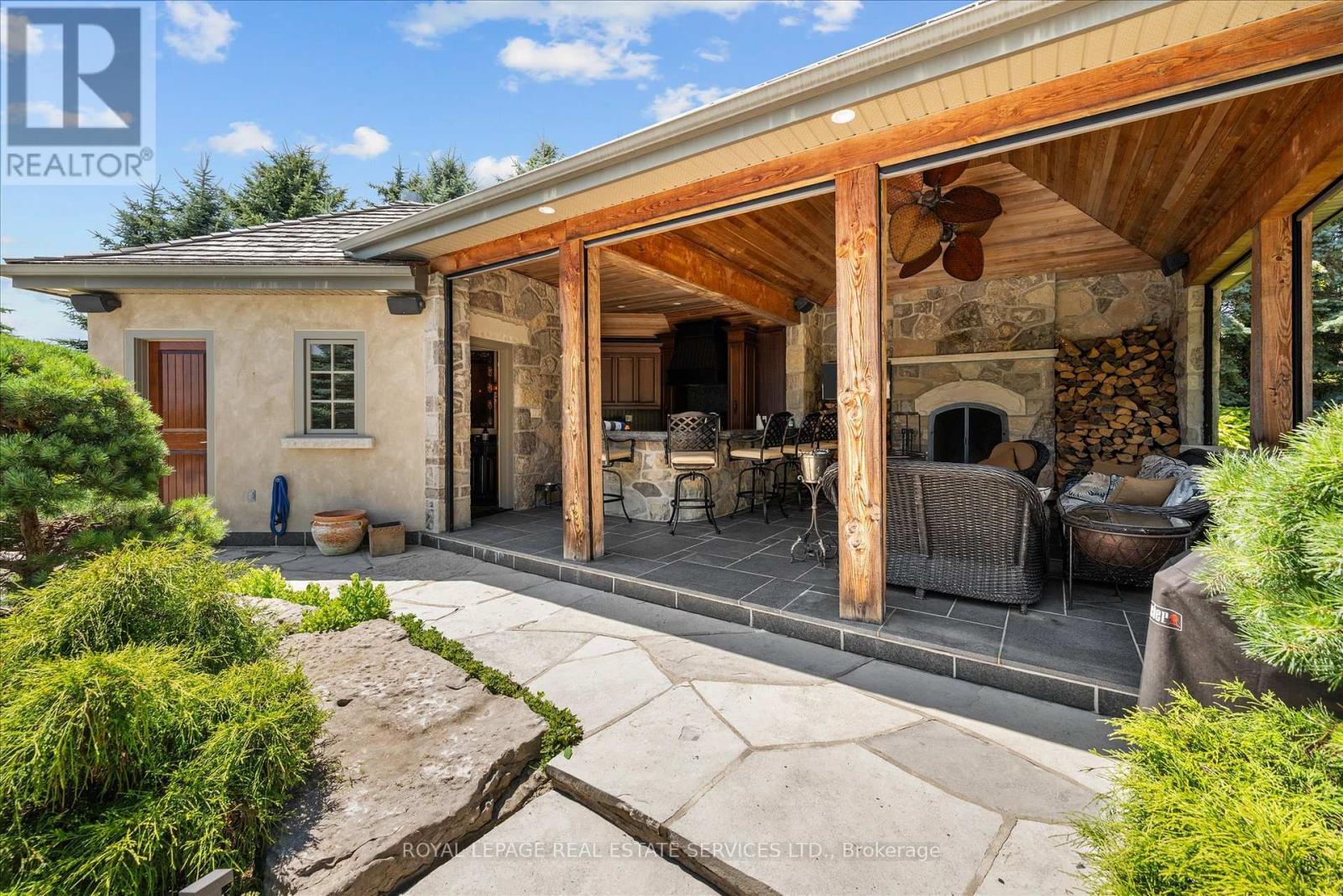 












10090 PINEVIEW TRAIL

,
Milton,




Ontario
L0P1B0

