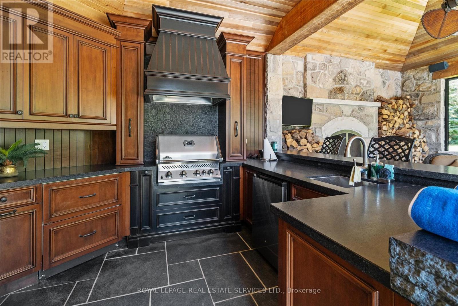 












10090 PINEVIEW TRAIL

,
Milton,




Ontario
L0P1B0

