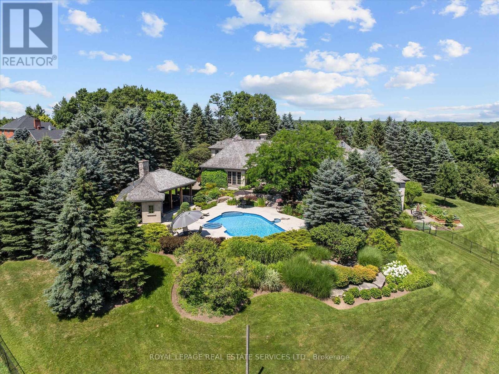 












10090 PINEVIEW TRAIL

,
Milton,




Ontario
L0P1B0

