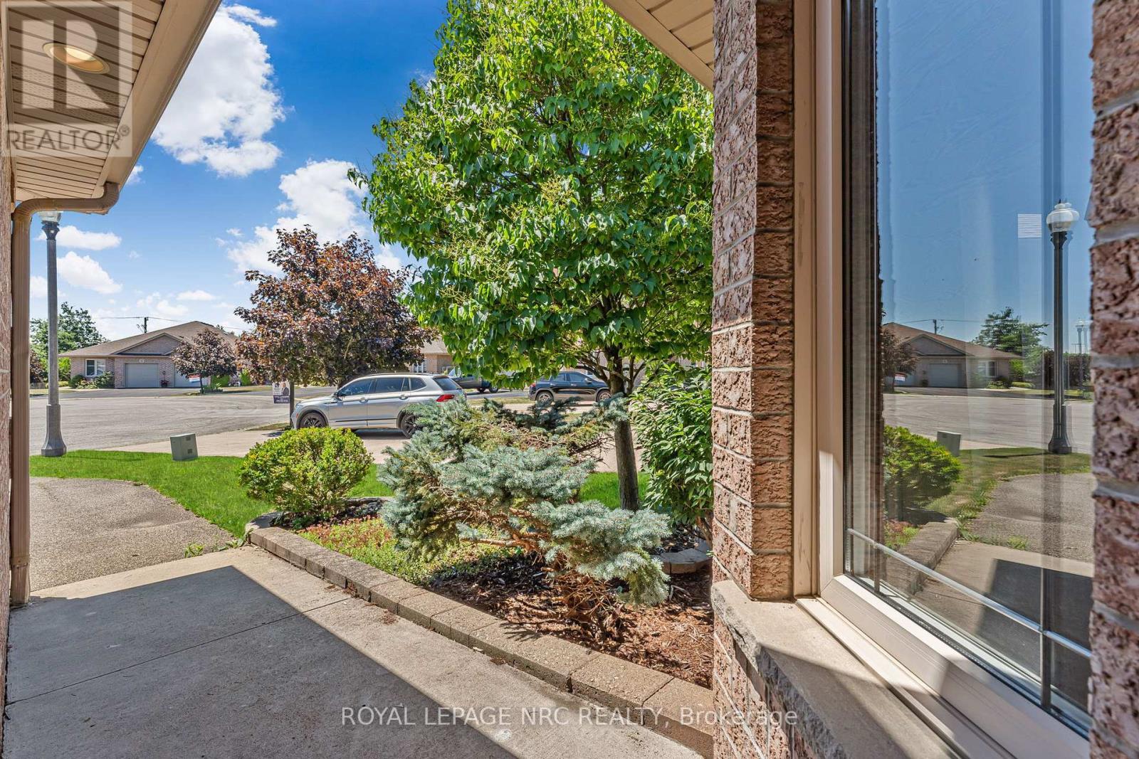 












48 BRIDGEWATER COURT

,
Welland (N. Welland),




Ontario
L3C7M6

