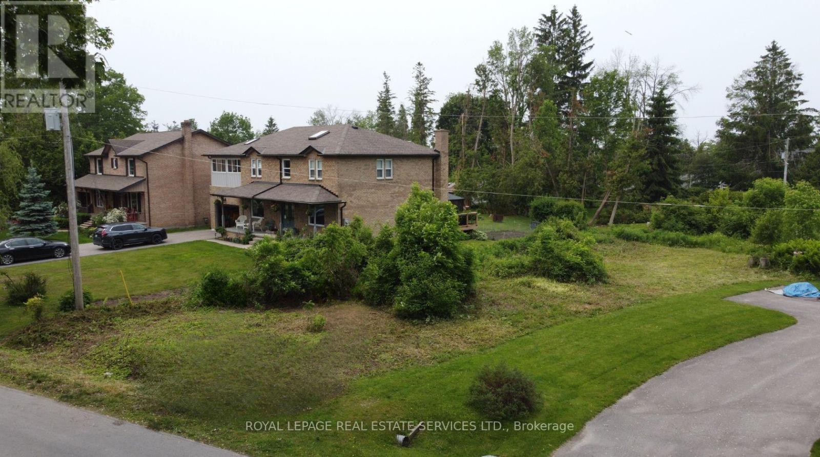












56 PARKLAWN BOULEVARD

,
Brock,







Ontario
L0K1A0

