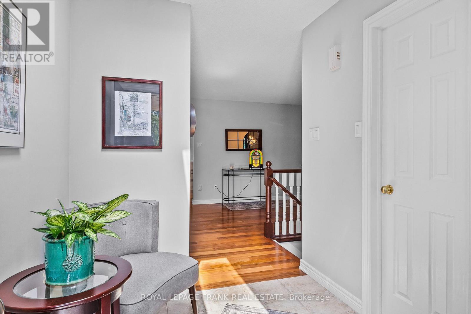 












6 MILL STREET

,
Kawartha Lakes (Bobcaygeon),




Ontario
K0M1A0

