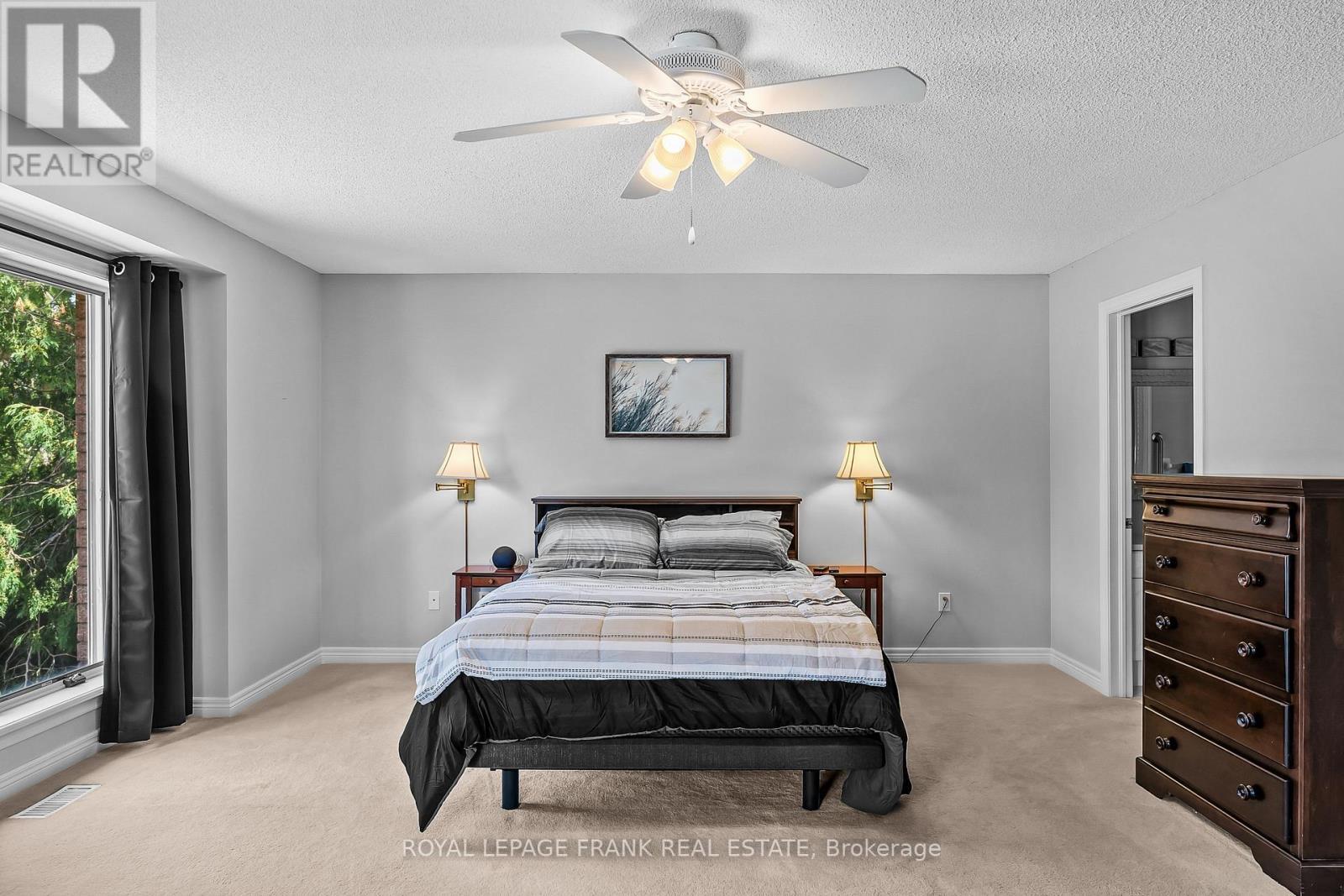












6 MILL STREET

,
Kawartha Lakes (Bobcaygeon),




Ontario
K0M1A0

