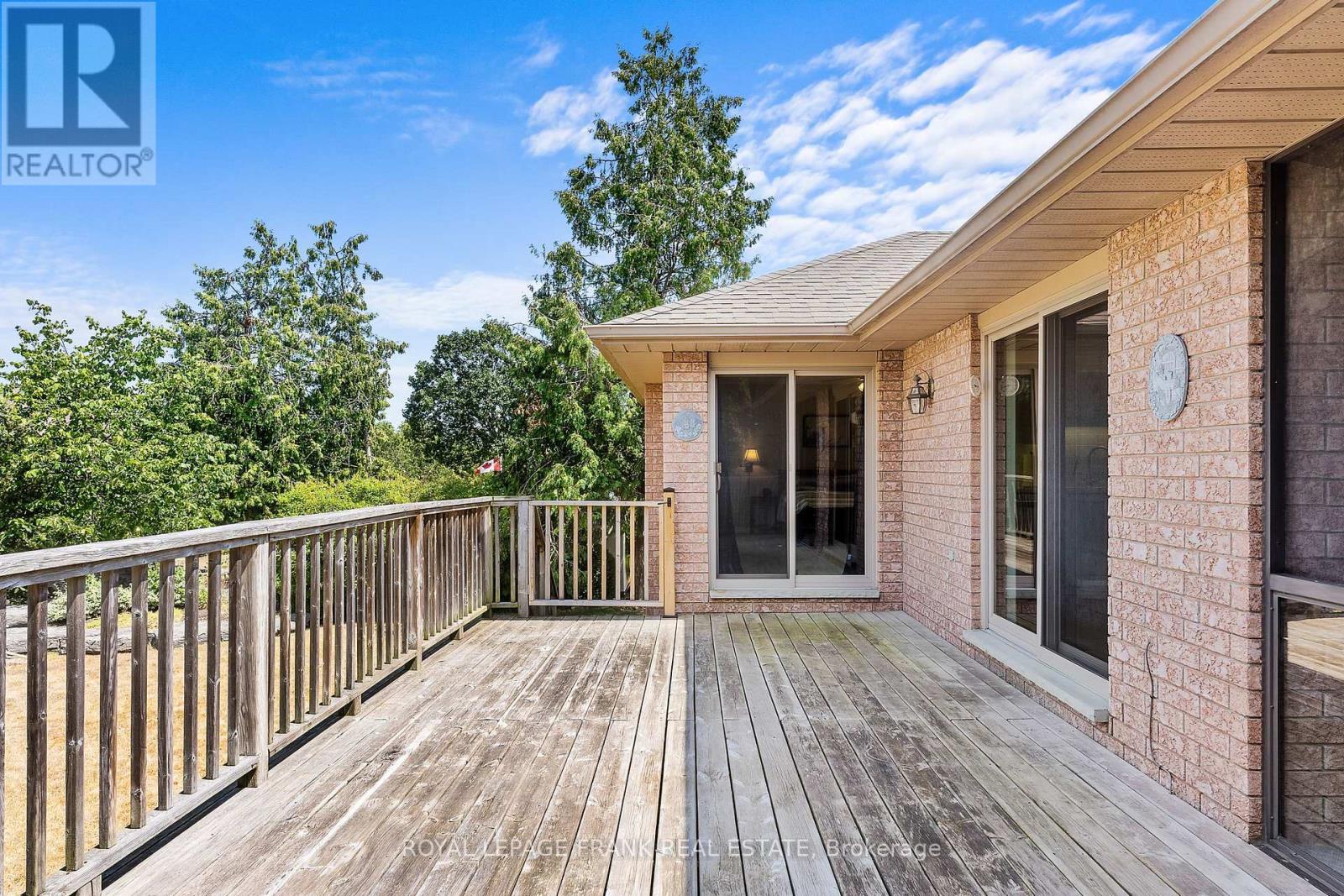 












6 MILL STREET

,
Kawartha Lakes (Bobcaygeon),




Ontario
K0M1A0


