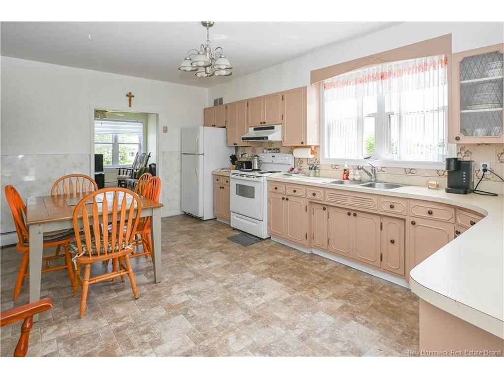 









7934


rue Saint-Paul

ST,
Bas-Caraquet,




NB
E1W 6E1

