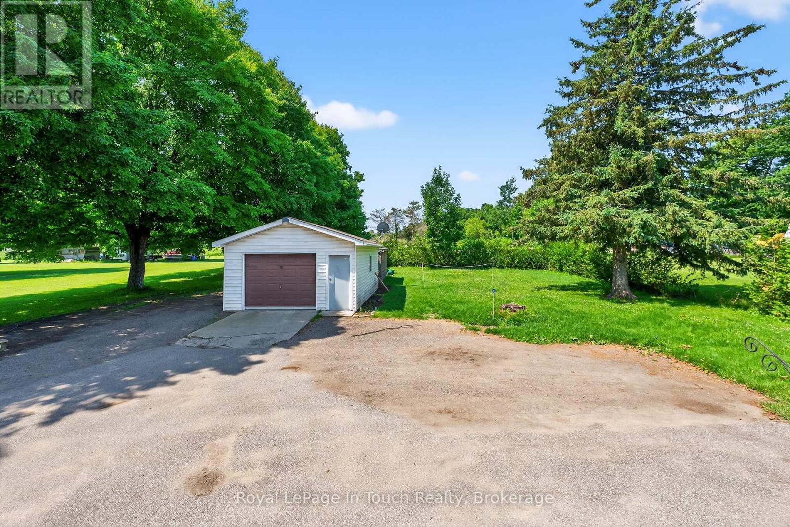 












8906 COUNTY ROAD 93

,
Midland,




Ontario
L4R4K4

