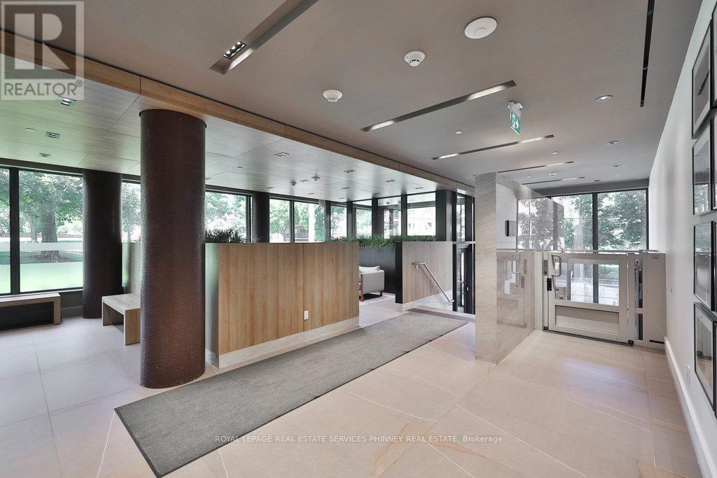 












1011 - 21 PARK STREET E

,
Mississauga,




Ontario
L5G1L7

