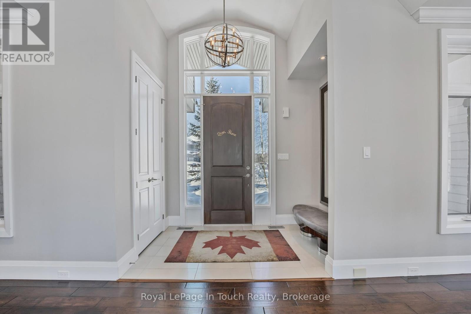 












17 SWAN LANE

,
Tay (Port McNicoll),




Ontario
L0K1R0

