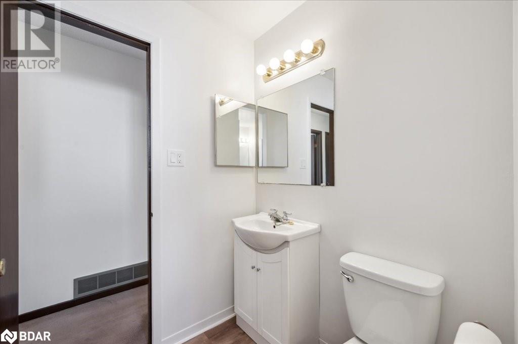 












29 VISTA Terrace

,
Guelph,




Ontario
N1E1A2

