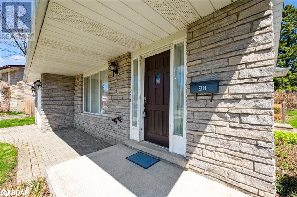 












29 VISTA Terrace

,
Guelph,




Ontario
N1E1A2

