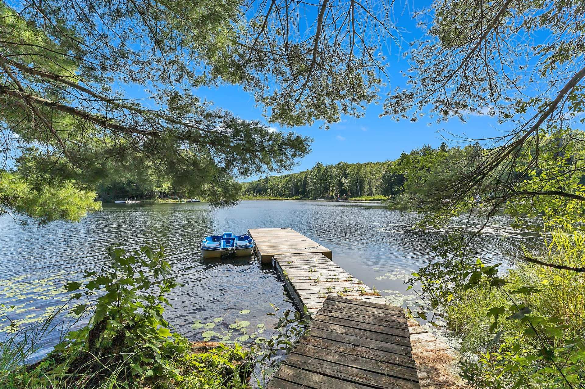 









24


Ch. du Lac-Barnes

,
Val-des-Monts,




QC
J8N6E4

