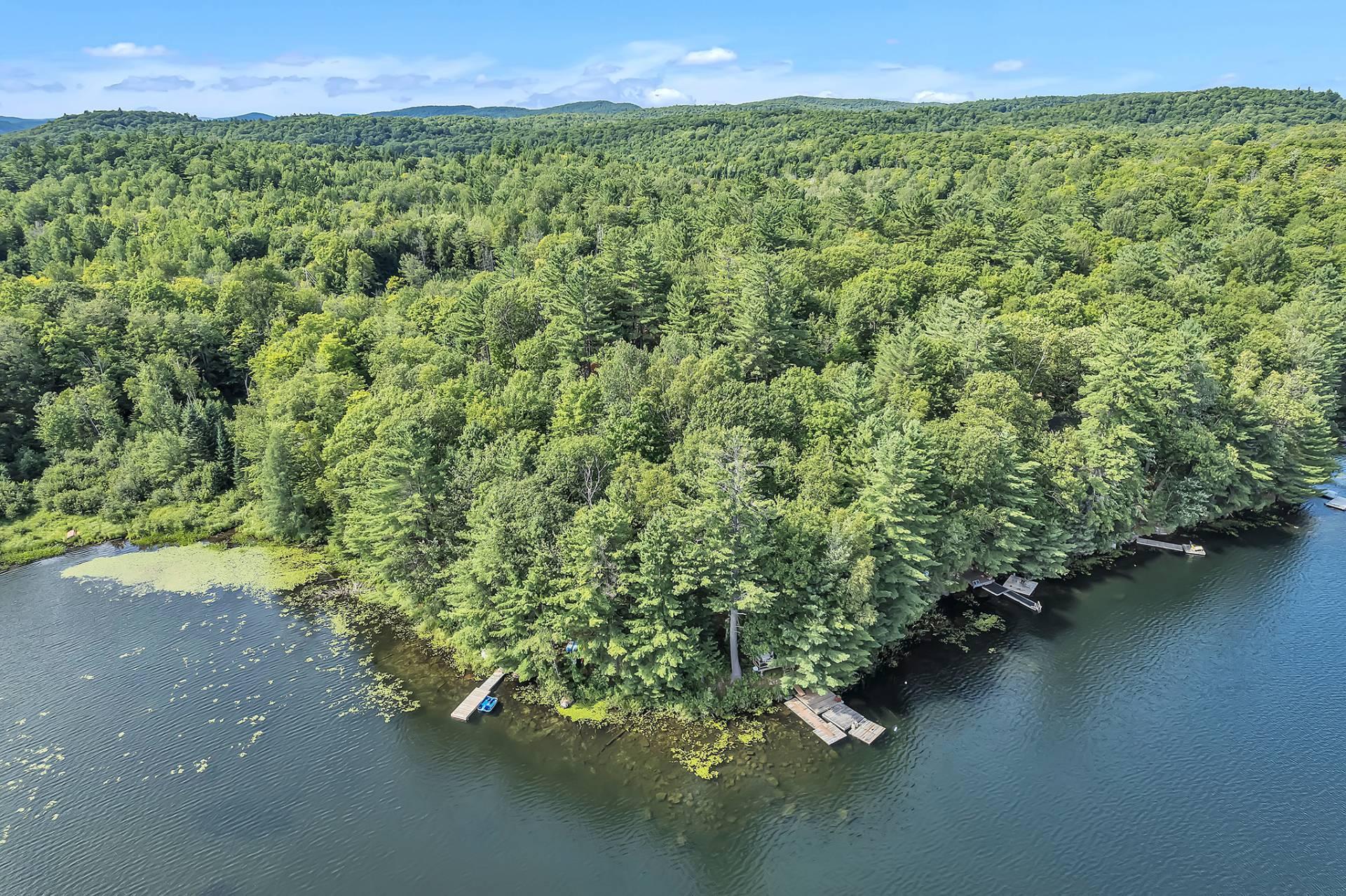 









24


Ch. du Lac-Barnes

,
Val-des-Monts,




QC
J8N6E4


