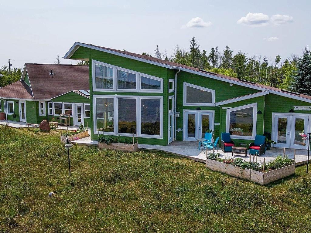 












14 Garden Lane

,
Donaldston,




PE
C0A 1T0

