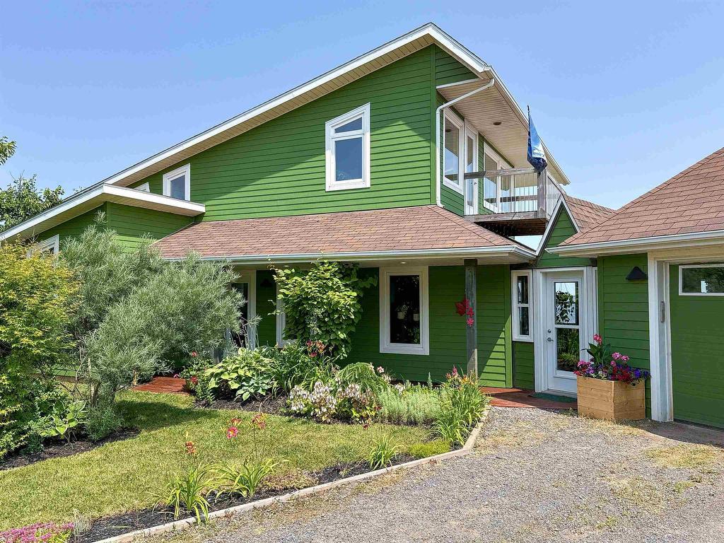 












14 Garden Lane

,
Donaldston,




PE
C0A 1T0

