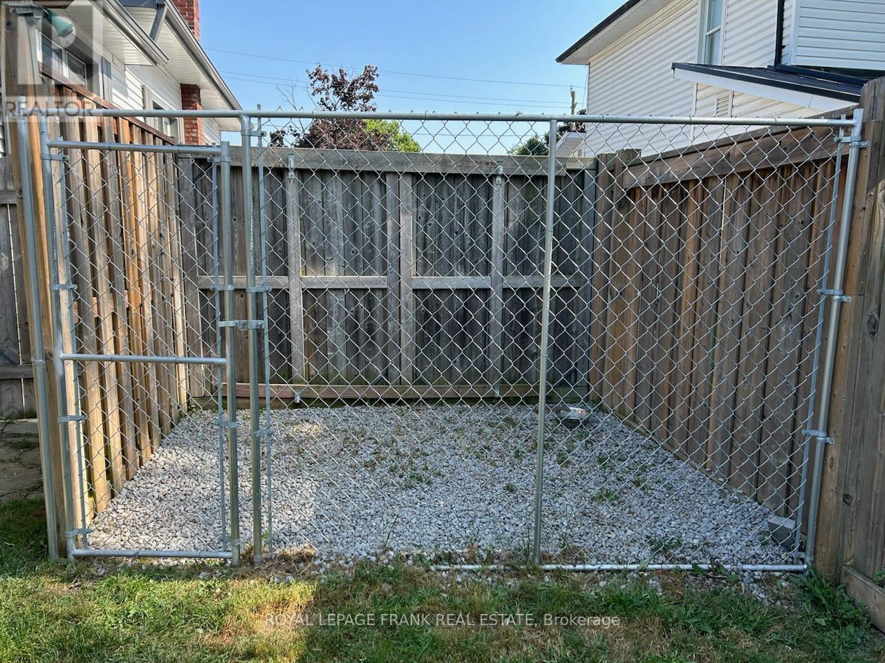 












78 QUEEN STREET

,
Kawartha Lakes (Lindsay),




Ontario
K9V1G4

