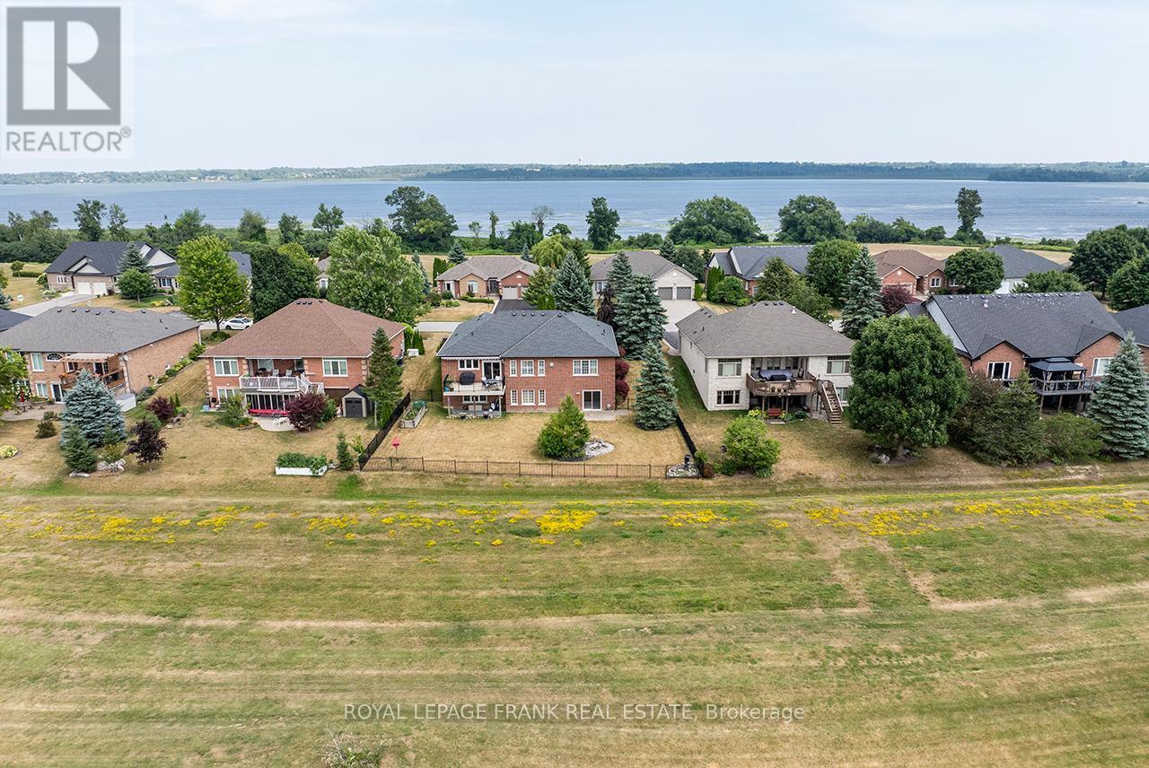 












202 SOUTHCREST DRIVE

,
Kawartha Lakes (Mariposa),




Ontario
L0C1G0

