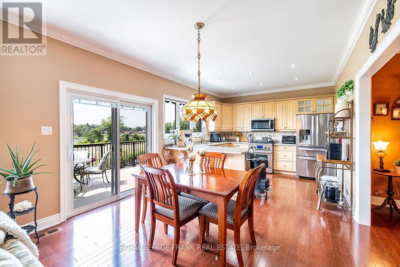 












202 SOUTHCREST DRIVE

,
Kawartha Lakes (Mariposa),




Ontario
L0C1G0

