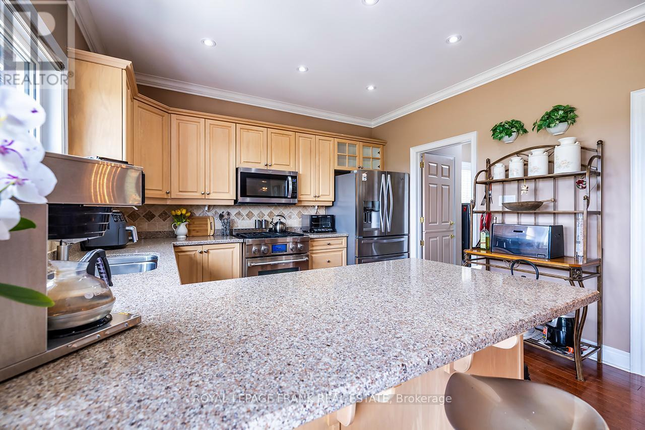 












202 SOUTHCREST DRIVE

,
Kawartha Lakes (Mariposa),




Ontario
L0C1G0

