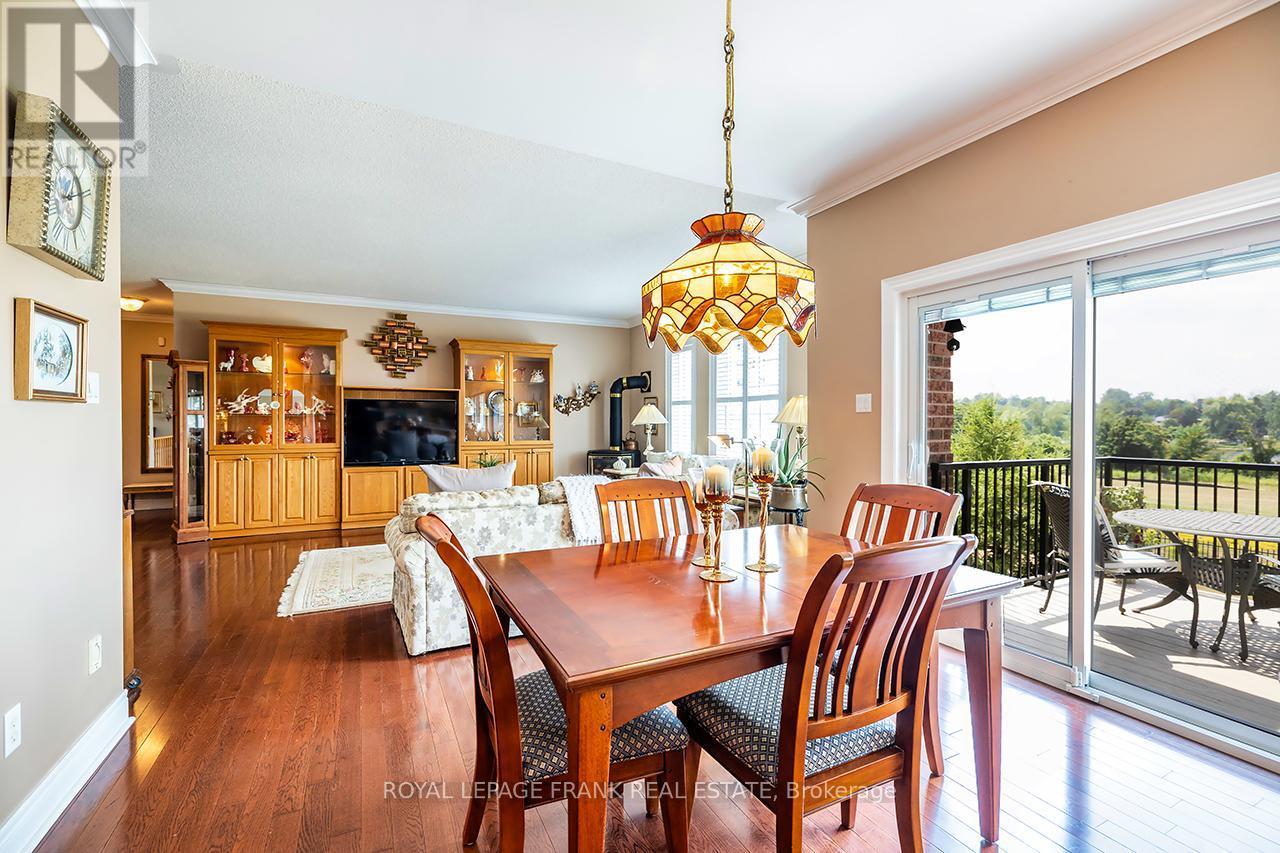 












202 SOUTHCREST DRIVE

,
Kawartha Lakes (Mariposa),




Ontario
L0C1G0

