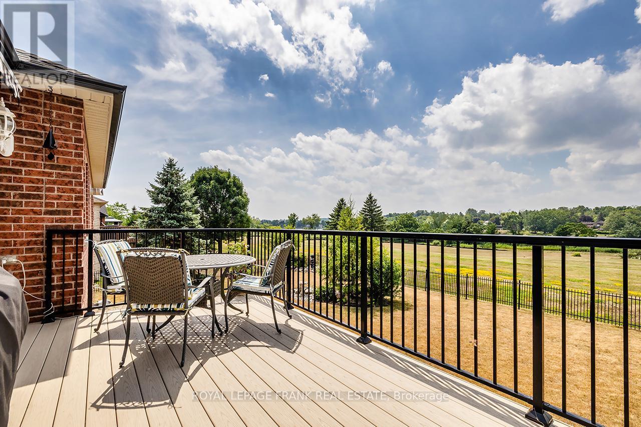 












202 SOUTHCREST DRIVE

,
Kawartha Lakes (Mariposa),




Ontario
L0C1G0

