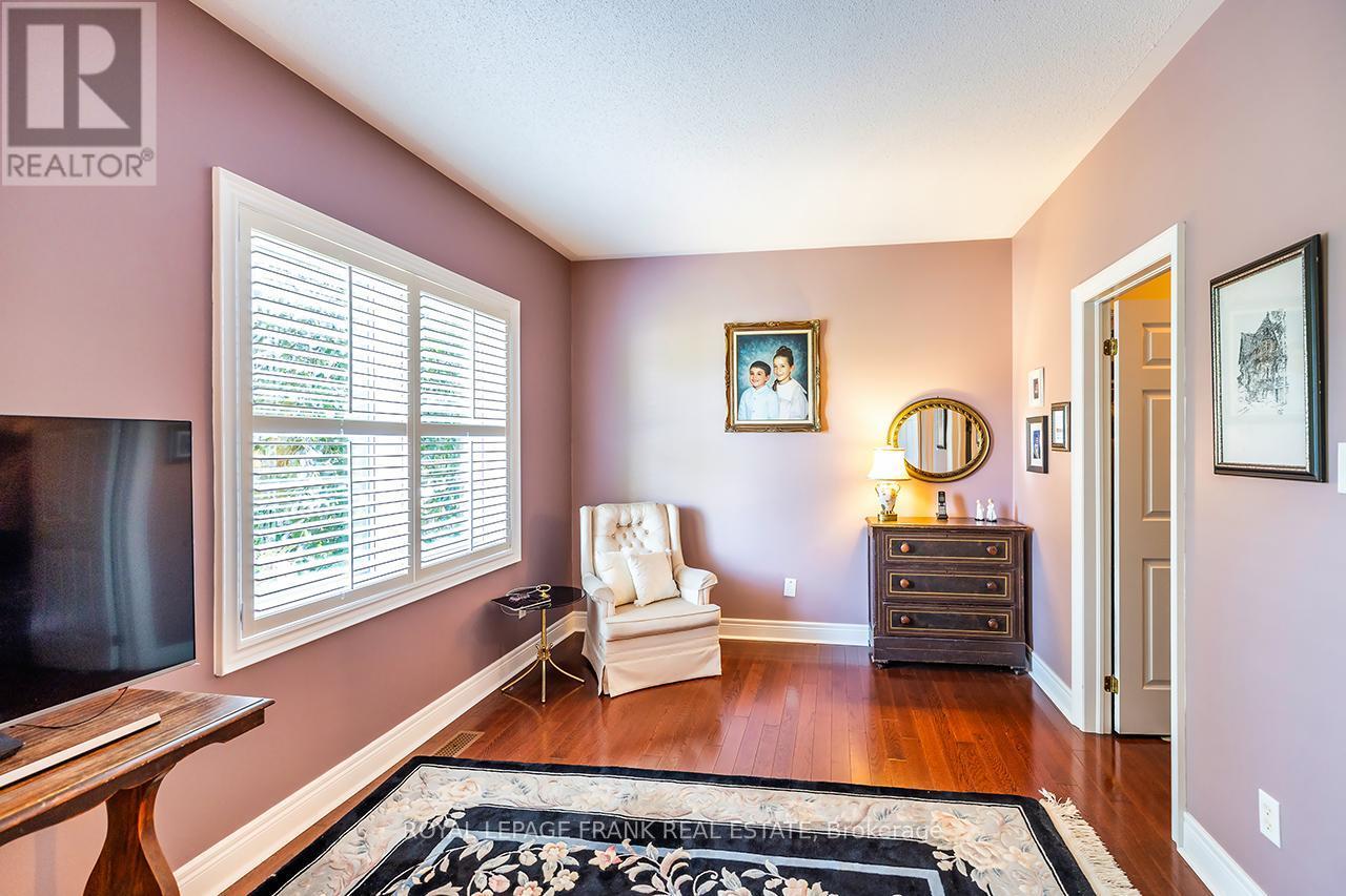 












202 SOUTHCREST DRIVE

,
Kawartha Lakes (Mariposa),




Ontario
L0C1G0

