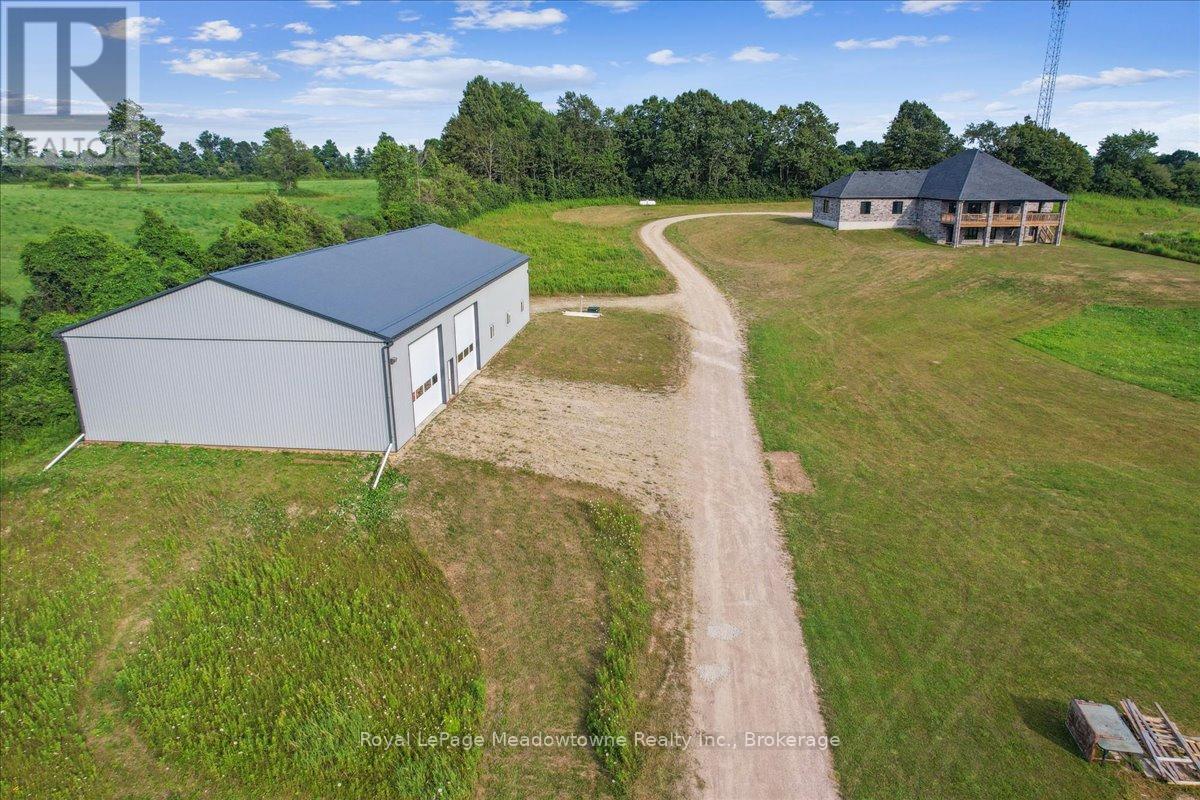 












8837 WELLINGTON ROAD 124

,
Erin,




Ontario
N1H6H7

