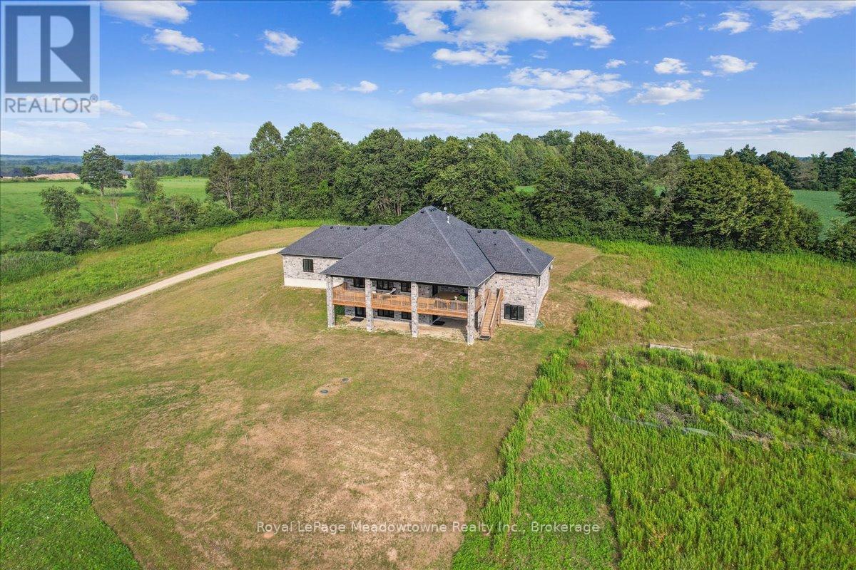 












8837 WELLINGTON ROAD 124

,
Erin,




Ontario
N1H6H7

