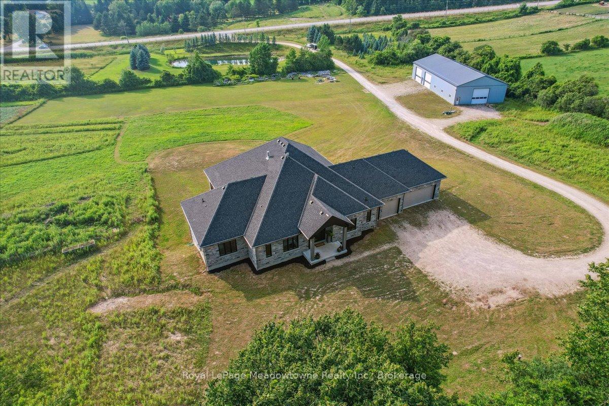 












8837 WELLINGTON ROAD 124

,
Erin,




Ontario
N1H6H7

