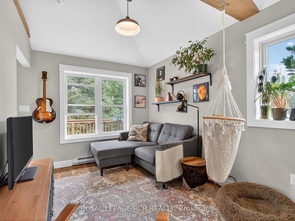 









8


Mustard

Street,
Uxbridge,




ON
L9P 1R2

